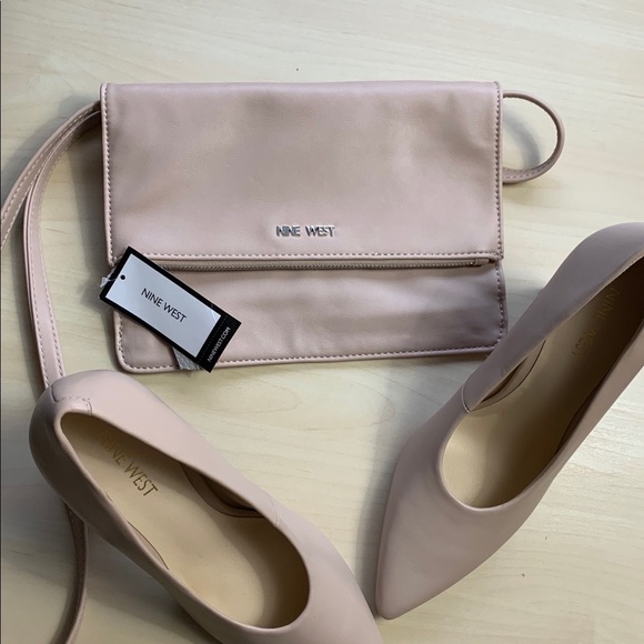 Nine West Spring Sprang xbody bag with  shoes - Picture 2 of 6